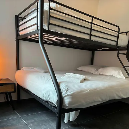 Semesterbostad Escape At Nova Seaside Harbour View & Balcony Bliss *